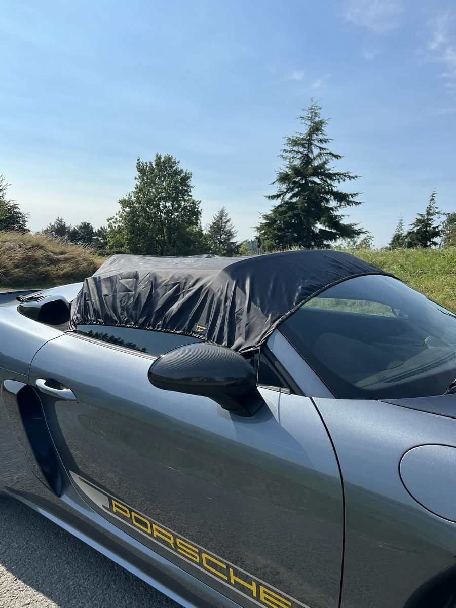 Spyder Cap Quick-deploy roof cap for every Spyder